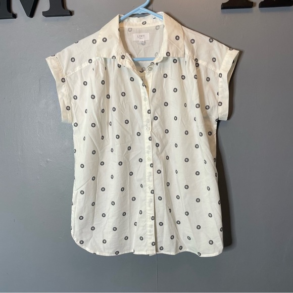 LOFT Cream and black button up short sleeve top size small - Picture 1 of 9